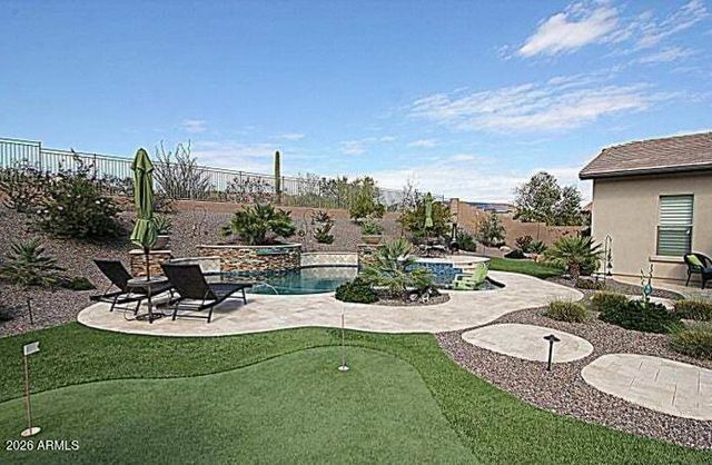 6760 W LUCIA Drive, Peoria, AZ 85383