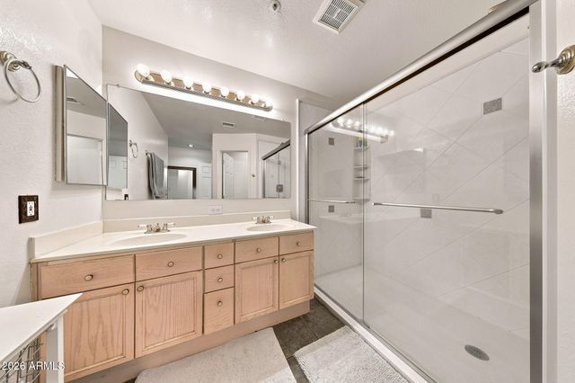 1138 W MANGO Drive, Gilbert, AZ 85233