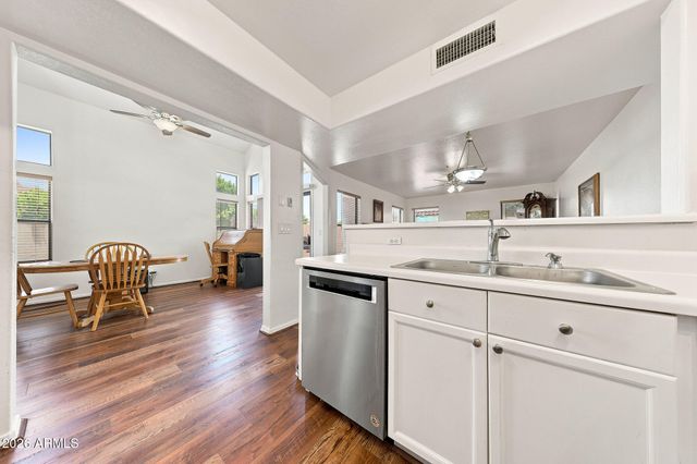1138 W MANGO Drive, Gilbert, AZ 85233