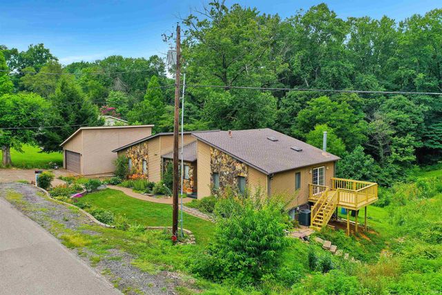 6001 Felstead Road, Evansville, IN 47712