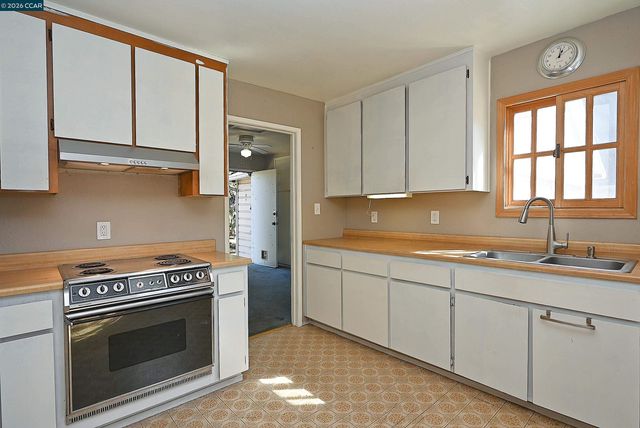 2480 Buena Vista Ave, Walnut Creek, CA 94597