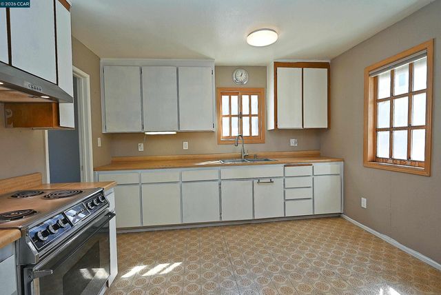 2480 Buena Vista Ave, Walnut Creek, CA 94597