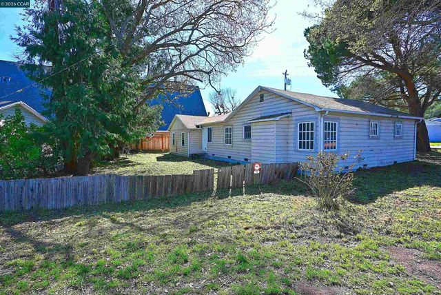 2480 Buena Vista Ave, Walnut Creek, CA 94597