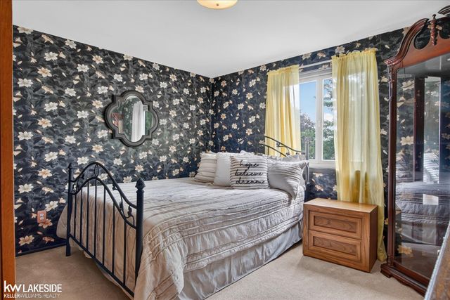 36847 Lodge Drive, Sterling Heights, MI 48312