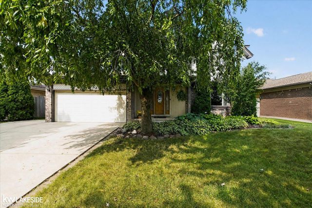 36847 Lodge Drive, Sterling Heights, MI 48312