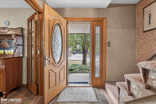 36847 Lodge Drive, Sterling Heights, MI 48312