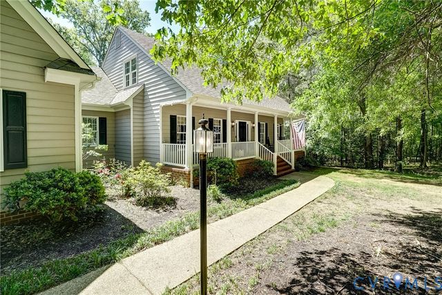 3020 Elioch Manor Dr, Powhatan, VA 23139
