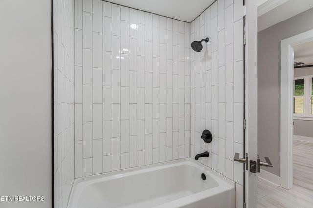 826 Long Mill Road, Athens, TN 37303