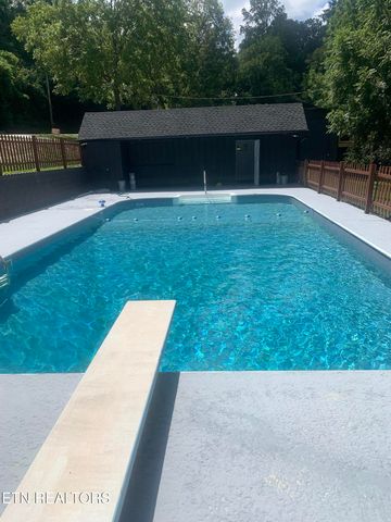 826 Long Mill Road, Athens, TN 37303