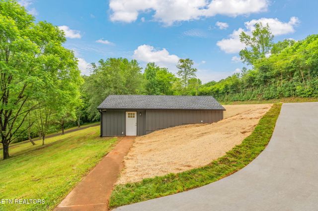 826 Long Mill Road, Athens, TN 37303