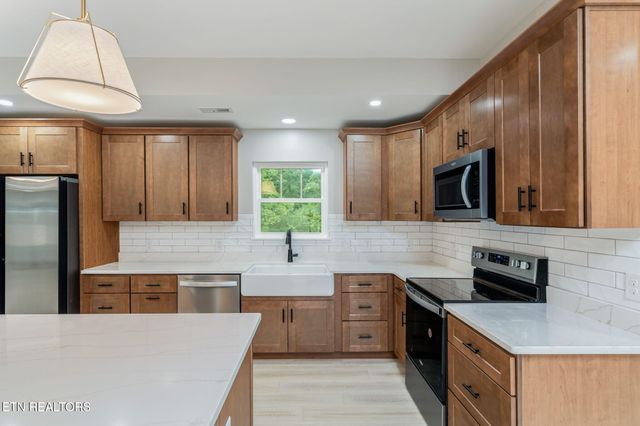 826 Long Mill Road, Athens, TN 37303