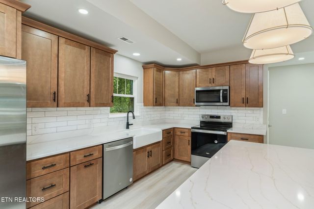 826 Long Mill Road, Athens, TN 37303