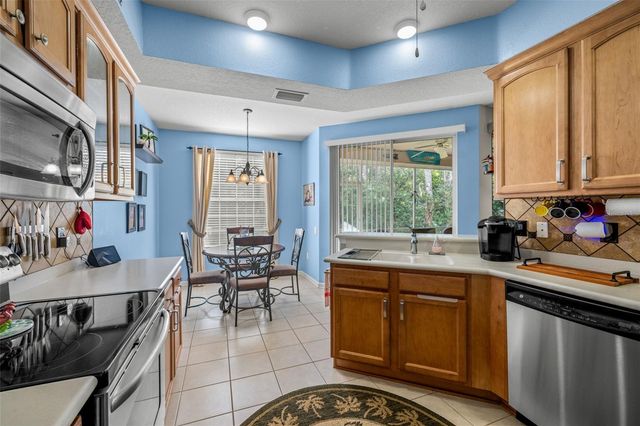 810 LANTERN WAY, Clearwater, FL 33765