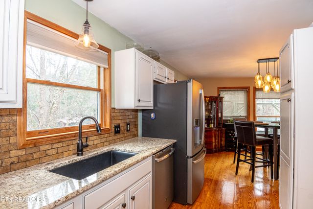 6217 Old Walland Hwy, Walland, TN 37886