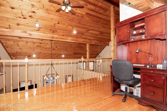 6217 Old Walland Hwy, Walland, TN 37886