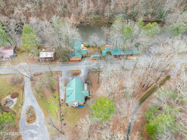 6217 Old Walland Hwy, Walland, TN 37886