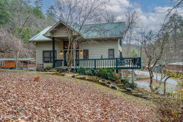 6217 Old Walland Hwy, Walland, TN 37886