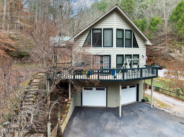 6217 Old Walland Hwy, Walland, TN 37886