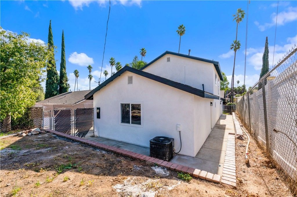Image 35 of property listing at 7247 Pontoosuc, Riverside, CA 92504