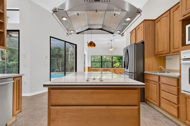 679 SAWGRASS BRIDGE ROAD, Venice, FL 34292