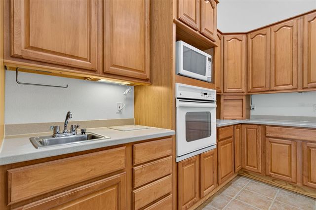 679 SAWGRASS BRIDGE ROAD, Venice, FL 34292