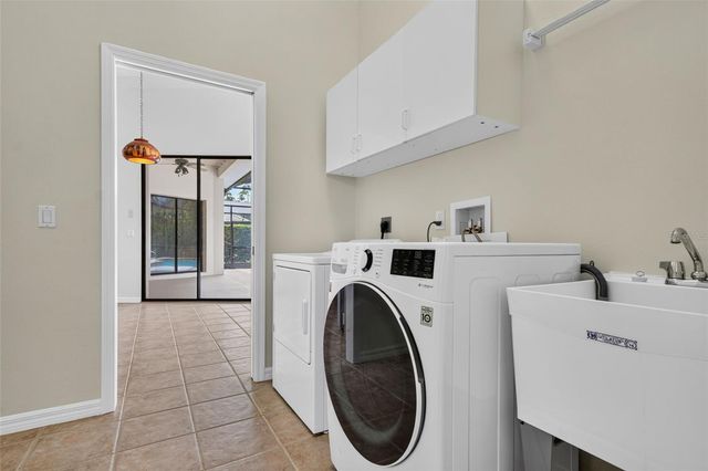 679 SAWGRASS BRIDGE ROAD, Venice, FL 34292