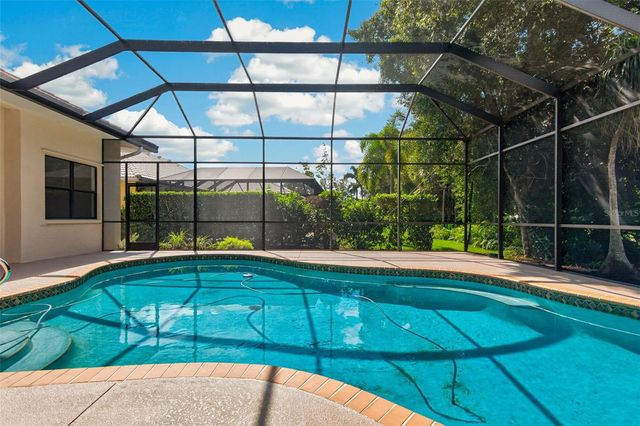 679 SAWGRASS BRIDGE ROAD, Venice, FL 34292