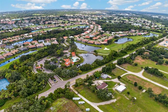 679 SAWGRASS BRIDGE ROAD, Venice, FL 34292