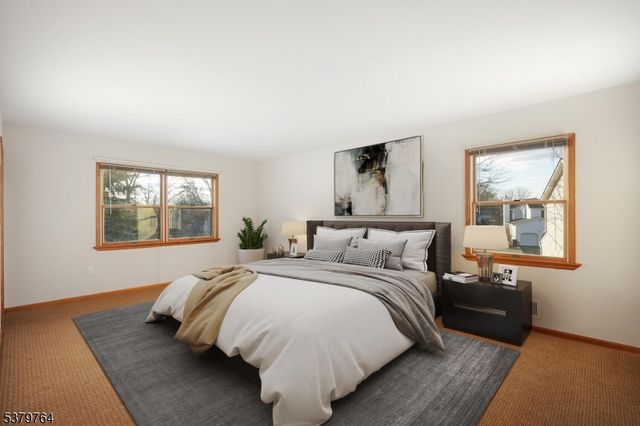 99 Beechwood Cir, Hillsborough Twp., NJ 08844