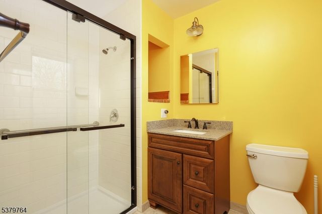 99 Beechwood Cir, Hillsborough Twp., NJ 08844