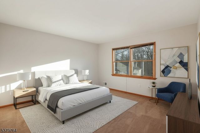 99 Beechwood Cir, Hillsborough Twp., NJ 08844