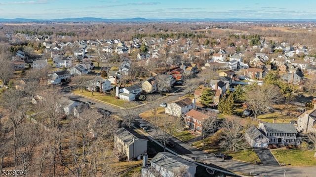 99 Beechwood Cir, Hillsborough Twp., NJ 08844