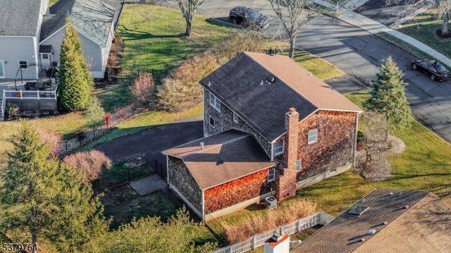 99 Beechwood Cir, Hillsborough Twp., NJ 08844