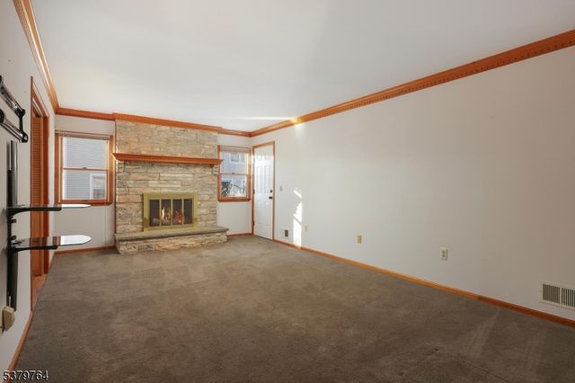 99 Beechwood Cir, Hillsborough Twp., NJ 08844