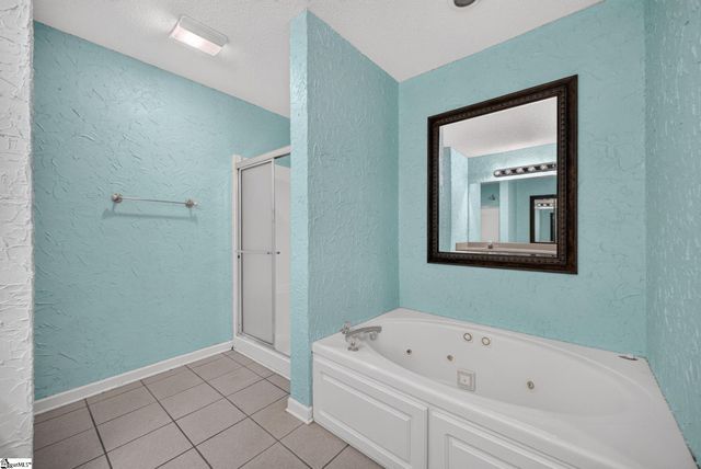 202 Ashford Court, Easley, SC 29642