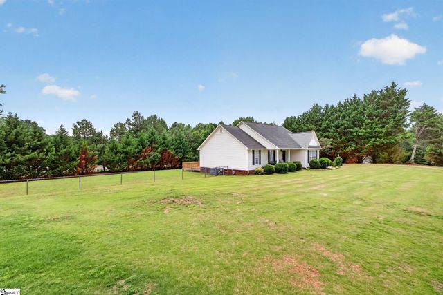 202 Ashford Court, Easley, SC 29642