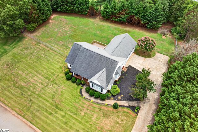 202 Ashford Court, Easley, SC 29642