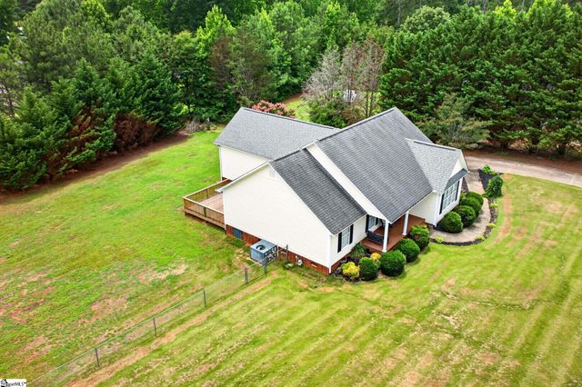 202 Ashford Court, Easley, SC 29642