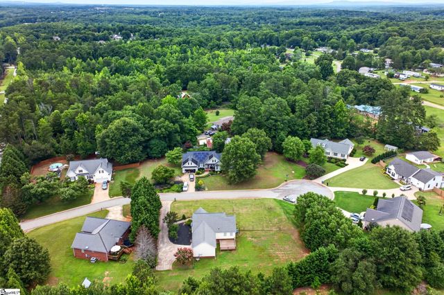 202 Ashford Court, Easley, SC 29642