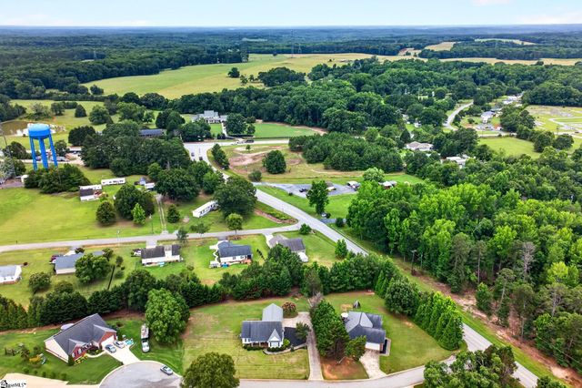 202 Ashford Court, Easley, SC 29642