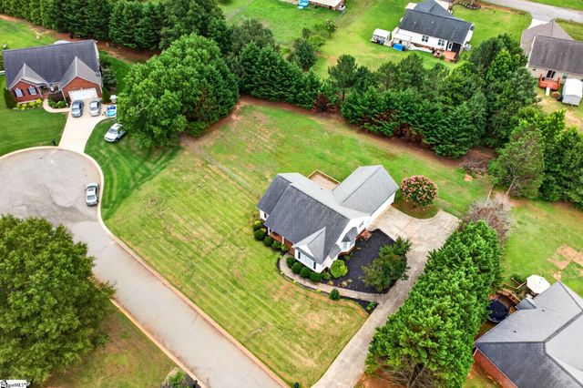 202 Ashford Court, Easley, SC 29642