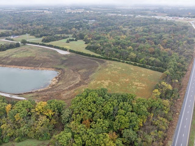 16354 OLD 5 DR DR, Boonville, MO 65233