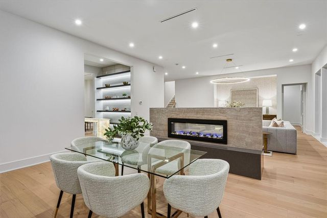 5011 Glenmeadow Drive, Houston, TX 77096