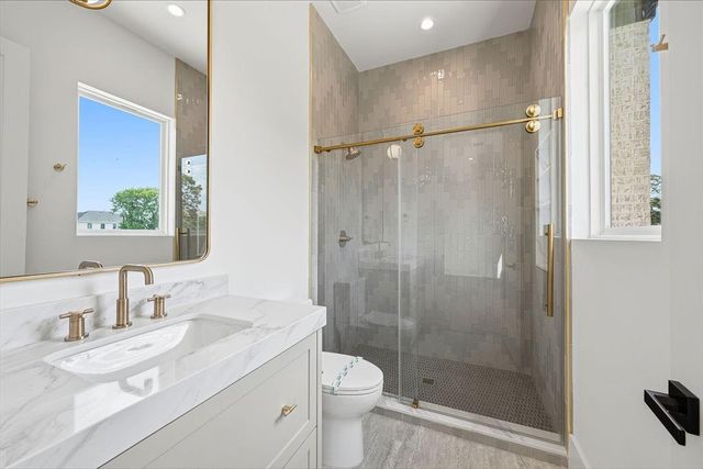 5011 Glenmeadow Drive, Houston, TX 77096