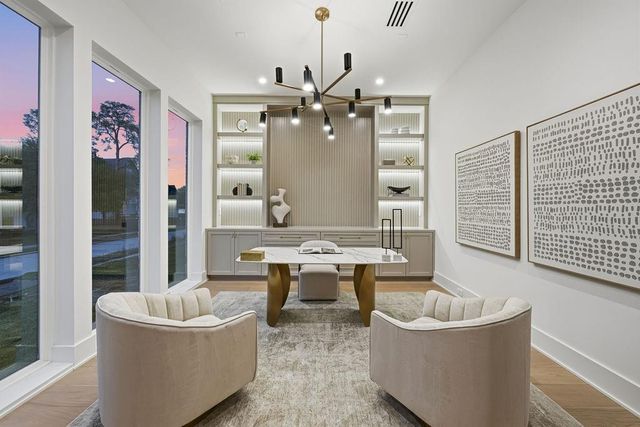 5011 Glenmeadow Drive, Houston, TX 77096