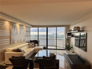 1000 Island Blvd 2512, Aventura, FL 33160