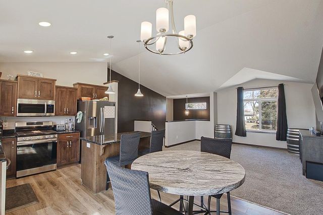 1930 Prospect Drive NE, Saint Cloud, MN 56304