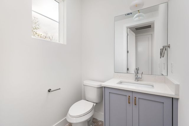 408 Linden B, Austin, TX 78702