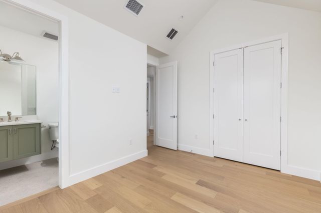 408 Linden B, Austin, TX 78702