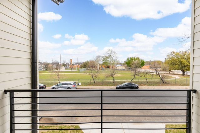 408 Linden B, Austin, TX 78702